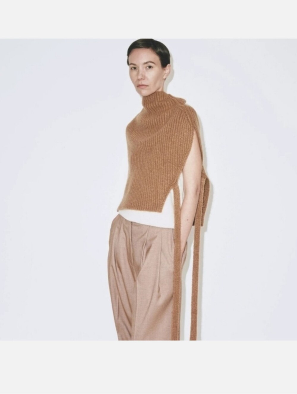 NWT MIJEONG PARK NECK WARMER IN CAMEL